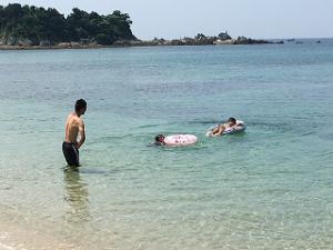 平郡島の名所五十谷海岸での水泳