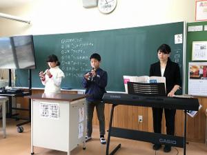 リコーダー演奏3年