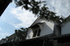 白壁の町並みの写真