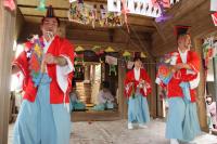 伊陸南山神社の神楽