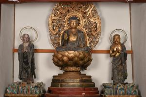 高山寺木造釈迦如来坐像及び迦葉・阿難尊者立像　三躯