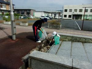 ごみ拾い