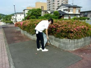 ごみ拾い