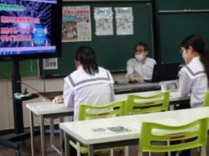 講師の写真です