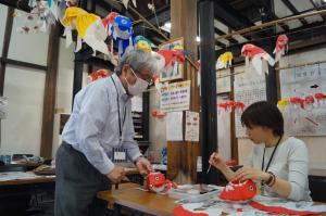 金魚ちょうちん製作指導