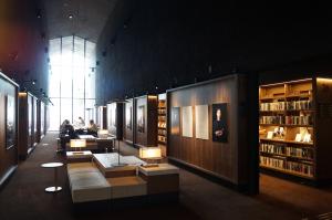 みどりが丘図書館