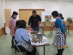 クリスマスリースづくり教室