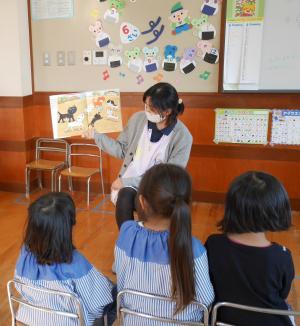 執務の様子等