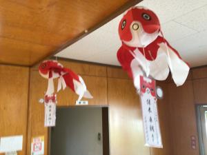 風になびく金魚ちょうちん