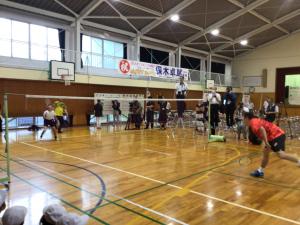 対戦をする上級生