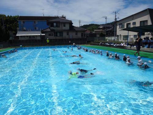 着衣水泳１