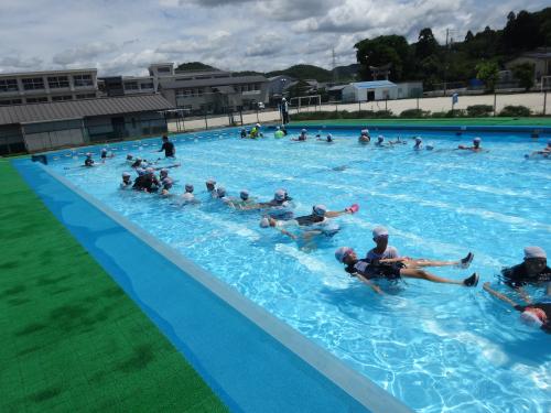 着衣水泳２
