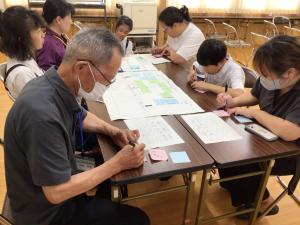 熟議をする様子１