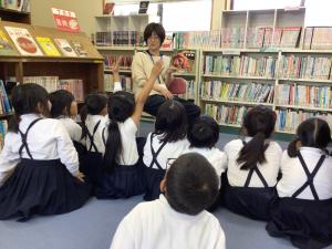おいもの本の読み聞かせ