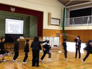 みんなで長縄の記録に挑戦