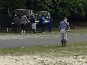 サッカーゴールの運搬