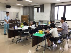 説明を聞くとところ