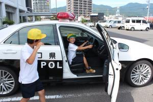 警察４