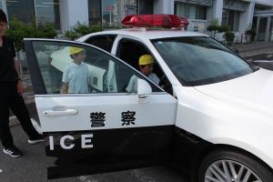 警察５