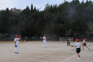 キャッチボールを教わるところ