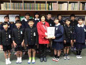 赤い羽根の集合写真