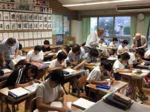 教室での丸付け