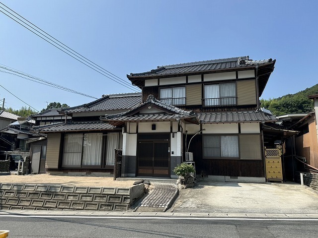 251外観