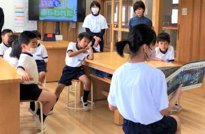 中学生が読み聞かせ