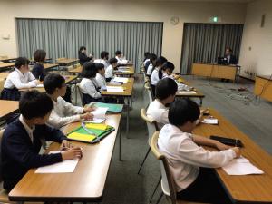 県議会の見学