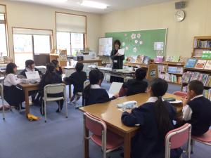 学校司書の先生からの説明