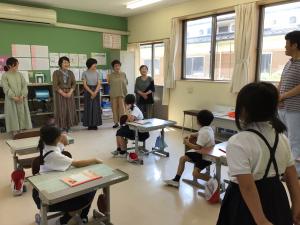 発表を聞いてもらうところ