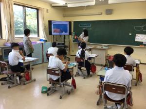 ビデオを見て学習するところ