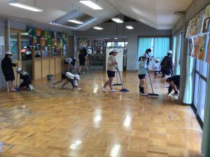 オープンスペースの掃除1